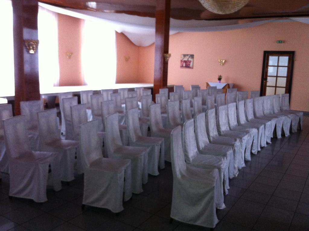 Kraichtaler Hof Otel Dış mekan fotoğraf